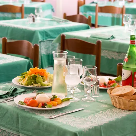 Hotell Av Club Terme Colella 3*