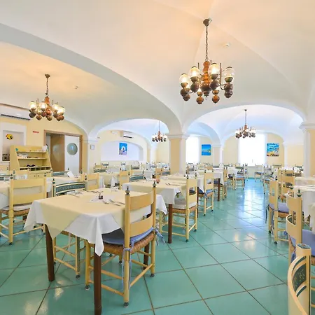 Av Club Terme Colella 3* Forio (Isola d'Ischia)