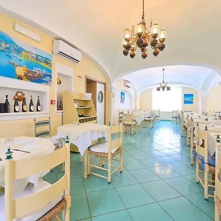 Av Club Terme Colella 3* Forio (Isola d'Ischia)