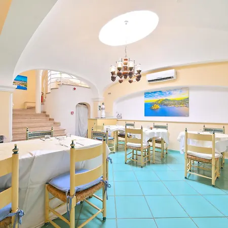 Hotel Av Club Terme Colella 3*
